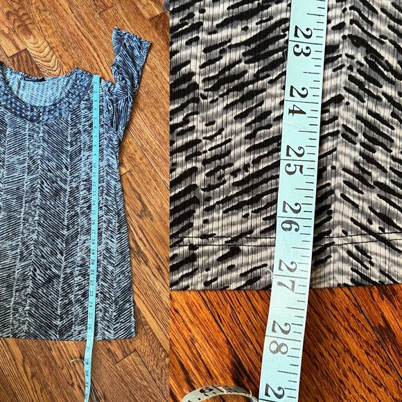 Effortless Style by Citiknits Gray & Black Abstract Print Blouse Size Small Boho - Picture 10 of 16